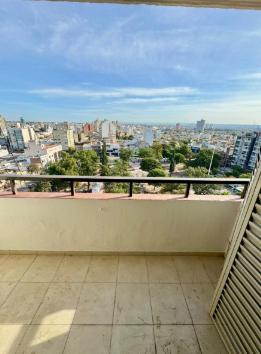 Venta de Departamento de Tres Dorm. en Barrio San Martin